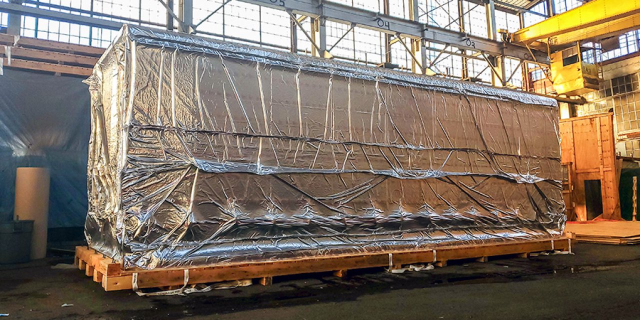 Moisture Vapor Bag Packing.